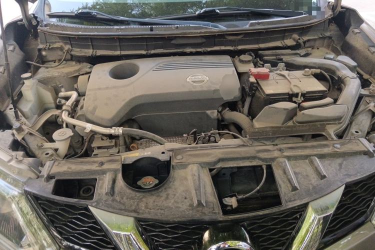 Used Nissan X-Trail 2014 2.5L CVT Luxury Edition 4WD Engine Bay