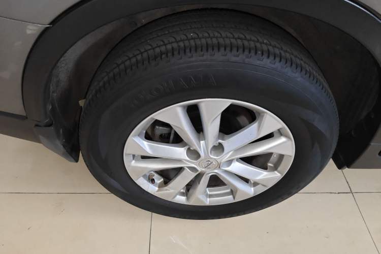 Used Nissan X-Trail 2014 2.0L CVT Smart Edition 2WD Exterior 3