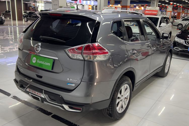 Used Nissan X-Trail 2014 2.5L CVT Luxury Edition 4WD Exterior 3