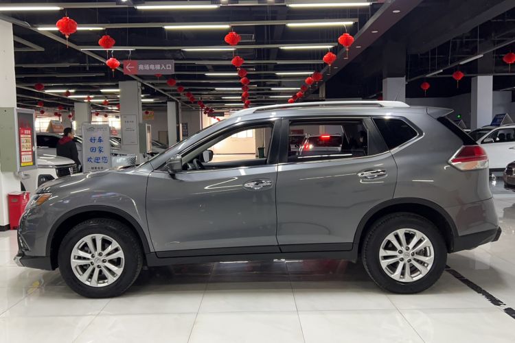 Used Nissan X-Trail 2014 2.5L CVT Luxury Edition 4WD Exterior 5