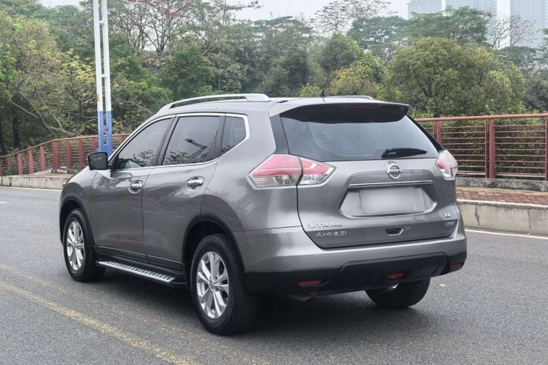 Used Nissan X-Trail 2014 2.5L CVT Luxury Edition 4WD Exterior 7