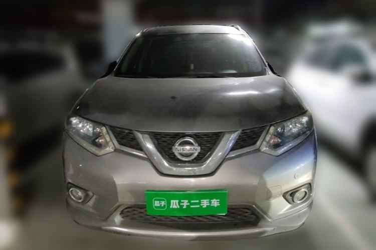 Used Nissan X-Trail 2014 2.5L CVT Luxury Edition 4WD Front