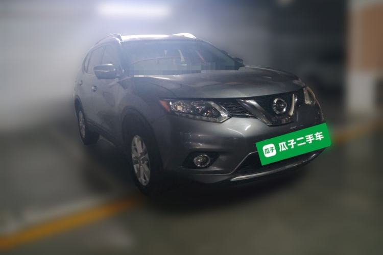 Used Nissan X-Trail 2014 2.5L CVT Luxury Edition 4WD Front Right 45 Deg