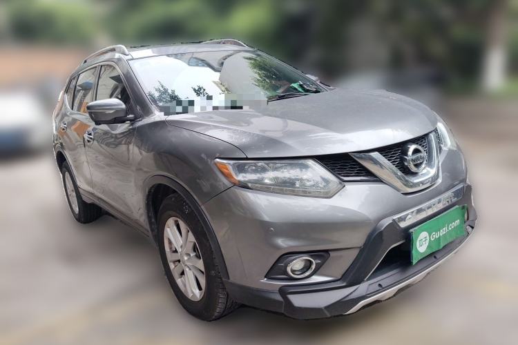 Used Nissan X-Trail 2014 2.5L CVT Luxury Edition 4WD Front Right 45 Deg