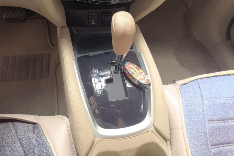 Used Nissan X-Trail 2014 2.0L CVT Smart Edition 2WD Gear Lever
