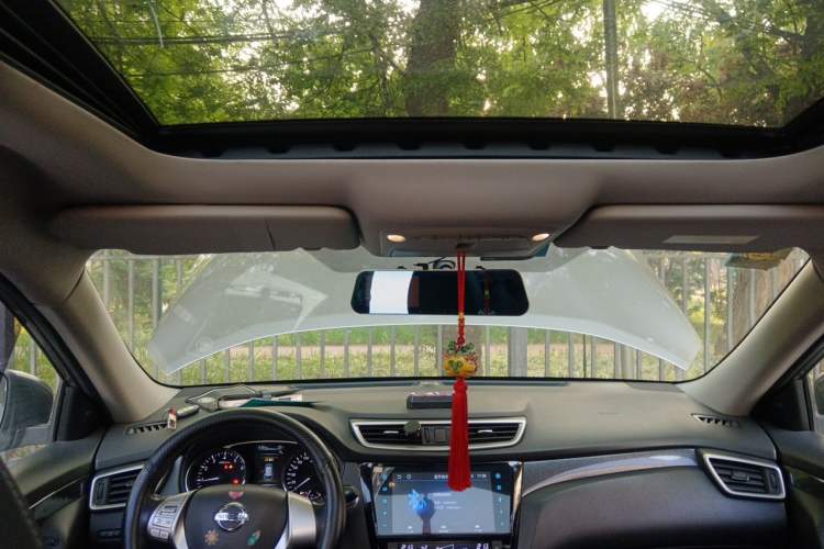Used Nissan X-Trail 2014 2.5L CVT Luxury Edition 4WD Headliner