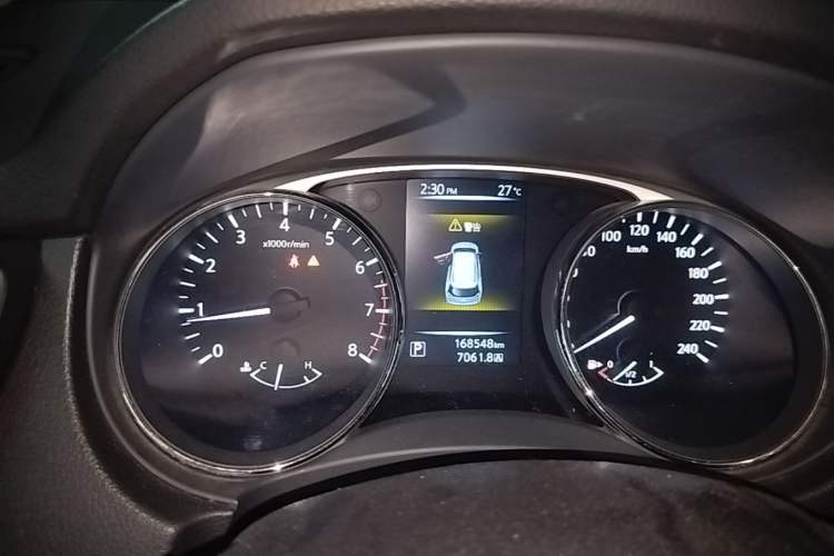 Used Nissan X-Trail 2014 2.0L CVT Comfort Edition 2WD Instrument Cluster