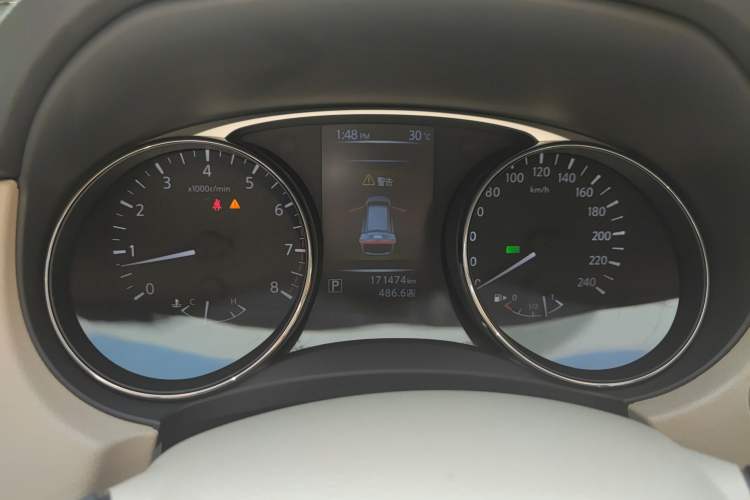 Used Nissan X-Trail 2014 2.5L CVT Luxury Edition 4WD Instrument Cluster