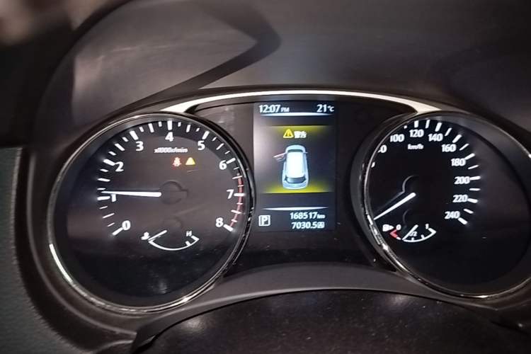 Used Nissan X-Trail 2014 2.0L CVT Comfort Edition 2WD Instrument Cluster
