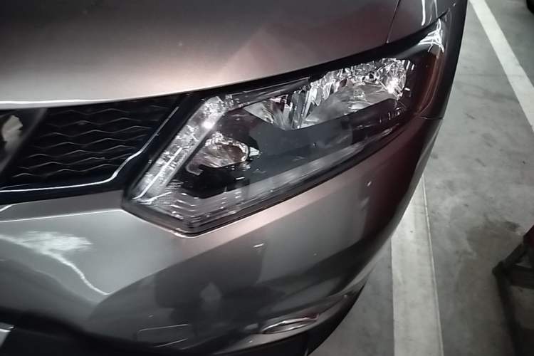Used Nissan X-Trail 2014 2.0L CVT Comfort Edition 2WD Left Front Headlight