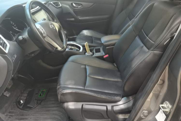 Used Nissan X-Trail 2014 2.0L CVT Comfort Edition 2WD Left Front Seat