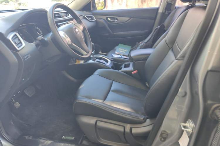 Used Nissan X-Trail 2014 2.0L CVT Comfort Edition 2WD Left Front Seat