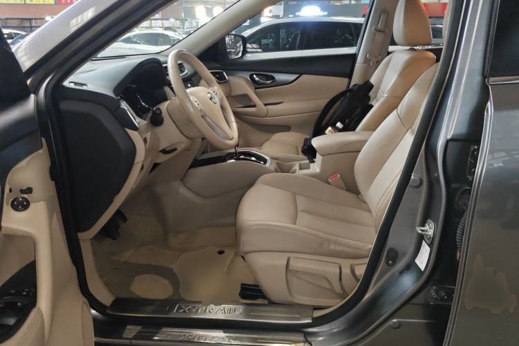 Used Nissan X-Trail 2014 2.0L CVT Smart Edition 2WD Left Front Seat