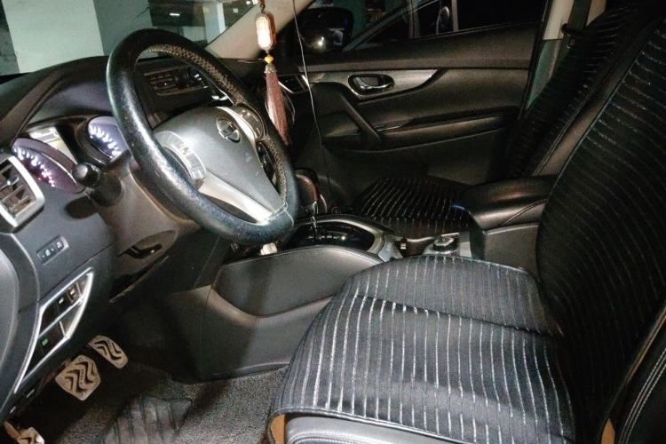 Used Nissan X-Trail 2014 2.5L CVT Luxury Edition 4WD Left Front Seat