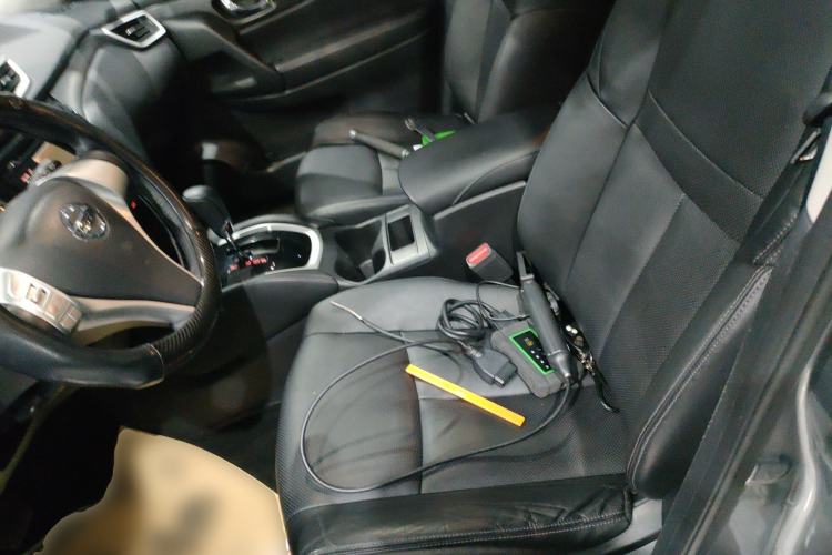 Used Nissan X-Trail 2014 2.0L CVT Comfort Edition 2WD Left Front Seat