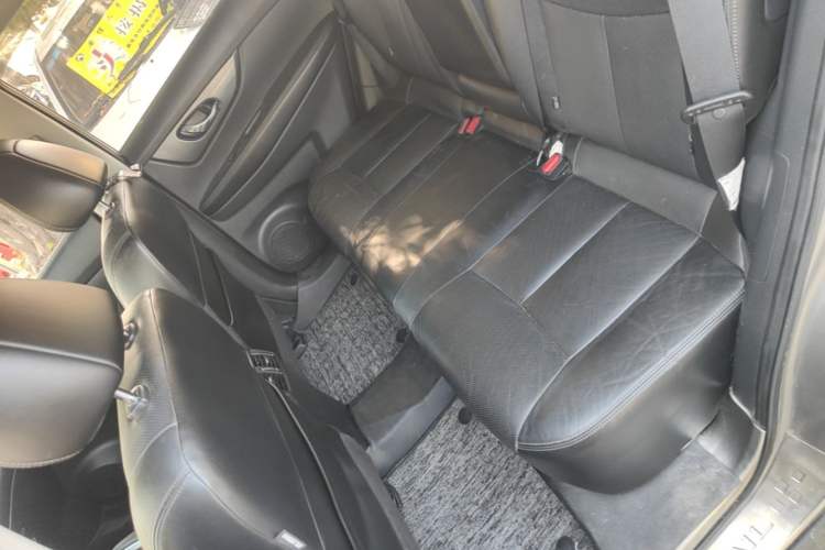 Used Nissan X-Trail 2014 2.0L CVT Comfort Edition 2WD Left Rear Seat