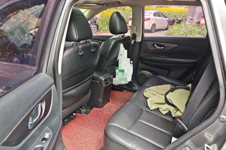 Used Nissan X-Trail 2014 2.0L CVT Comfort Edition 2WD Left Rear Seat