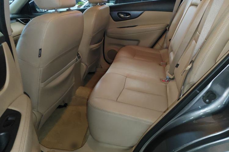 Used Nissan X-Trail 2014 2.0L CVT Smart Edition 2WD Left Rear Seat