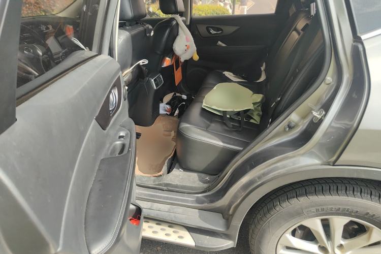 Used Nissan X-Trail 2014 2.0L CVT Comfort Edition 2WD Left Rear Seat