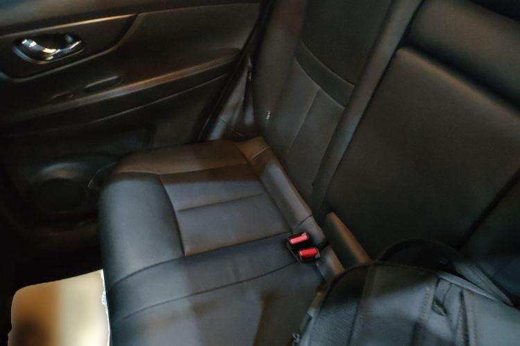 Used Nissan X-Trail 2014 2.0L CVT Comfort Edition 2WD Left Rear Seat