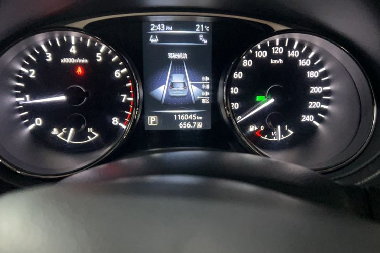 Used Nissan X-Trail 2014 2.5L CVT Luxury Edition 4WD Odometer Close Up