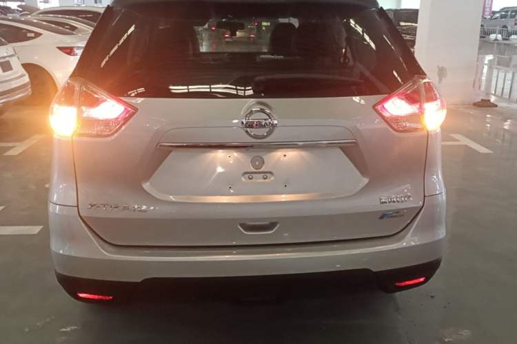 Used Nissan X-Trail 2014 2.0L CVT Comfort Edition 2WD Rear