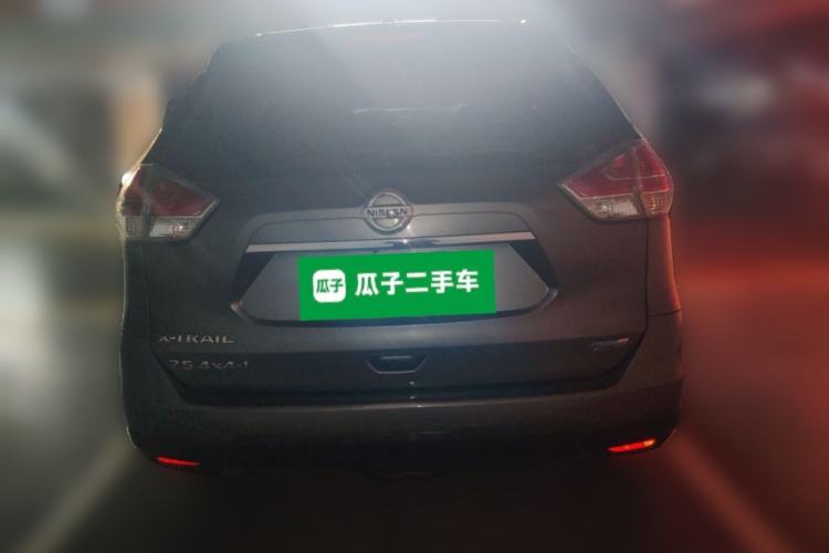 Used Nissan X-Trail 2014 2.5L CVT Luxury Edition 4WD Rear
