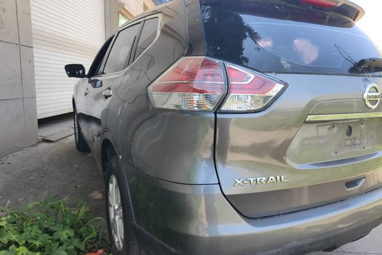 Used Nissan X-Trail 2014 2.0L CVT Comfort Edition 2WD Rear Left 45 Deg