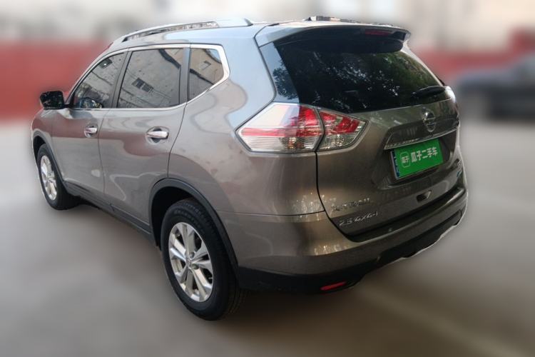 Used Nissan X-Trail 2014 2.5L CVT Luxury Edition 4WD Rear Left 45 Deg
