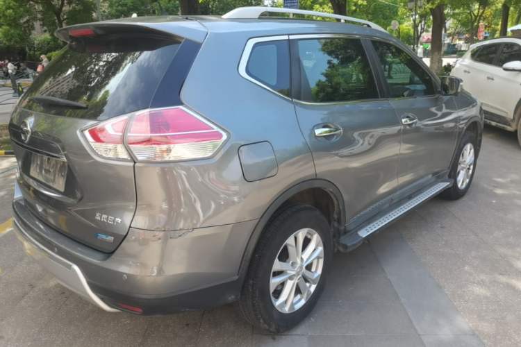 Used Nissan X-Trail 2014 2.0L CVT Comfort Edition 2WD Rear Right 45 Deg