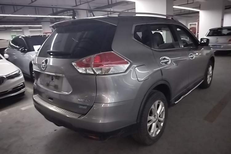 Used Nissan X-Trail 2014 2.0L CVT Comfort Edition 2WD Rear Right 45 Deg