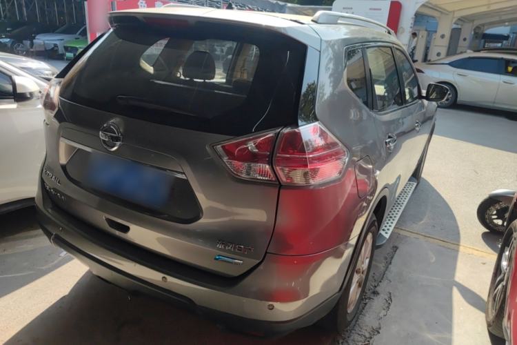 Used Nissan X-Trail 2014 2.5L CVT Luxury Edition 4WD Rear Right 45 Deg