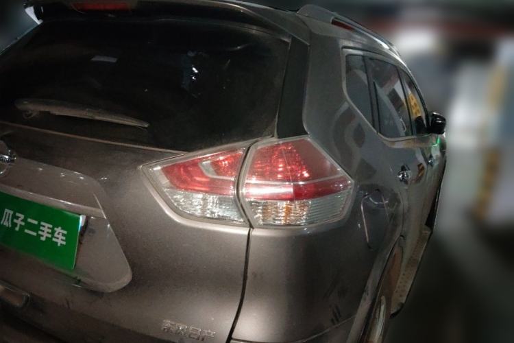 Used Nissan X-Trail 2014 2.5L CVT Luxury Edition 4WD Rear Right 45 Deg