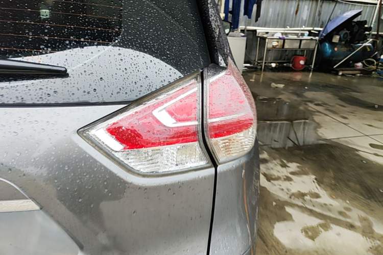 Used Nissan X-Trail 2014 2.0L CVT Comfort Edition 2WD Right Rear Taillight