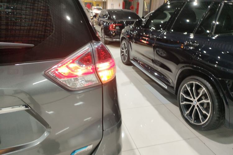 Used Nissan X-Trail 2014 2.0L CVT Comfort Edition 2WD Right Rear Taillight