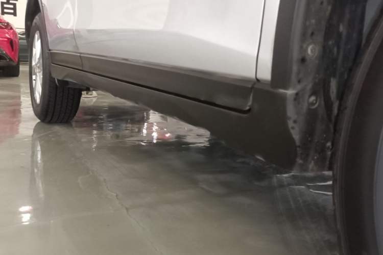 Used Nissan X-Trail 2014 2.0L CVT Comfort Edition 2WD Right Side Sill