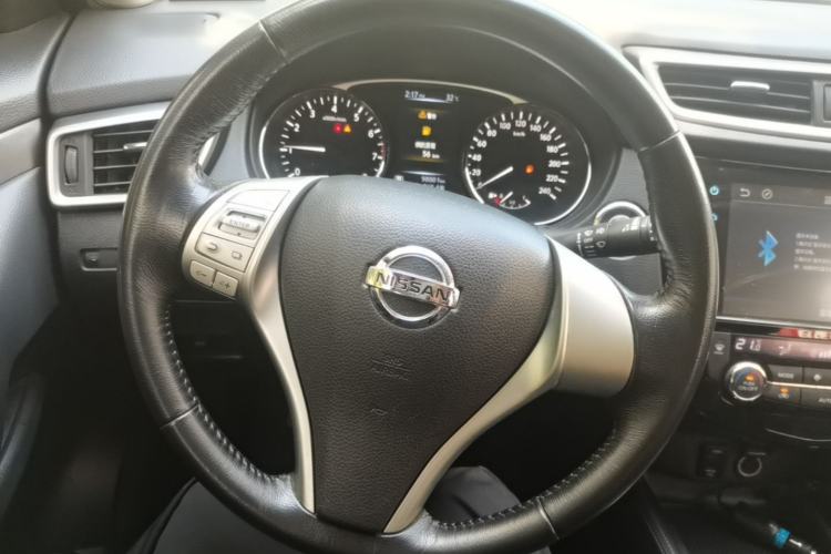 Used Nissan X-Trail 2014 2.0L CVT Comfort Edition 2WD Steering Wheel