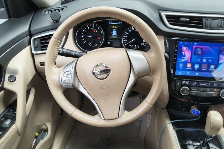 Used Nissan X-Trail 2014 2.0L CVT Comfort Edition 2WD Steering Wheel