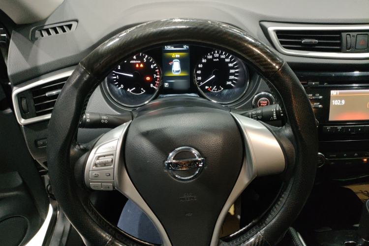 Used Nissan X-Trail 2014 2.0L CVT Comfort Edition 2WD Steering Wheel