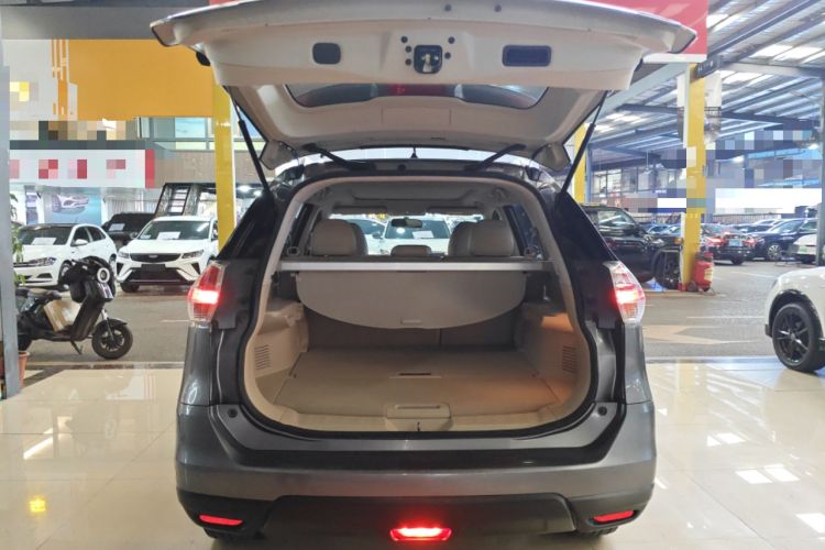 Used Nissan X-Trail 2014 2.0L CVT Smart Edition 2WD Trunk