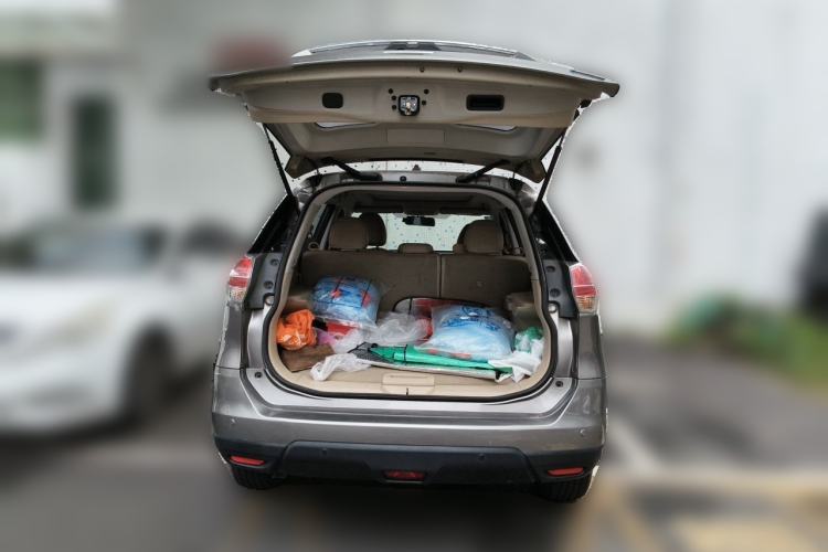 Used Nissan X-Trail 2014 2.0L CVT Comfort Edition 2WD Trunk