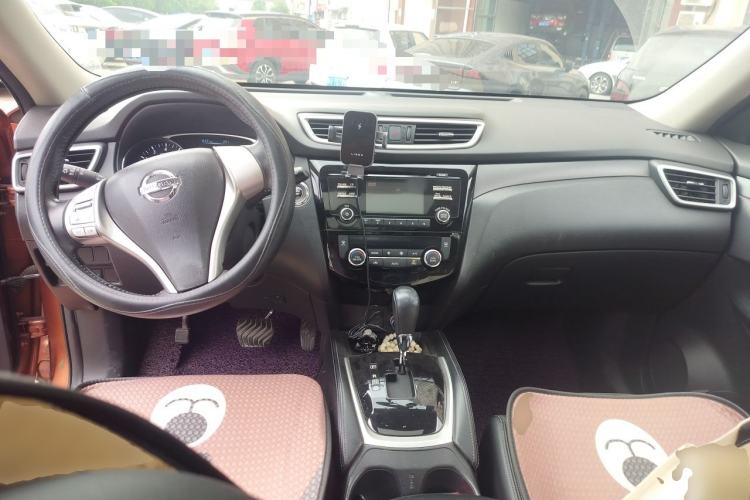 Used Nissan X-Trail 2014 2.0L CVT Comfort Edition 2WD Center Console
