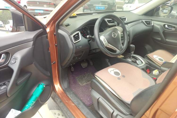 Used Nissan X-Trail 2014 2.0L CVT Comfort Edition 2WD Driver Seat