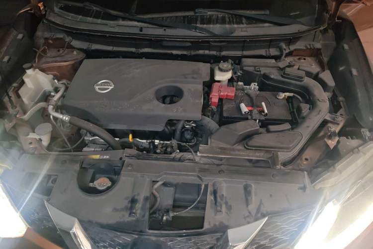 Used Nissan X-Trail 2014 2.0L CVT Comfort Edition 2WD Engine Bay