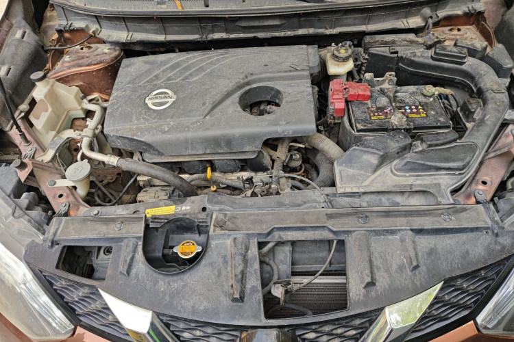 Used Nissan X-Trail 2014 2.0L CVT Comfort Edition 2WD Engine Bay