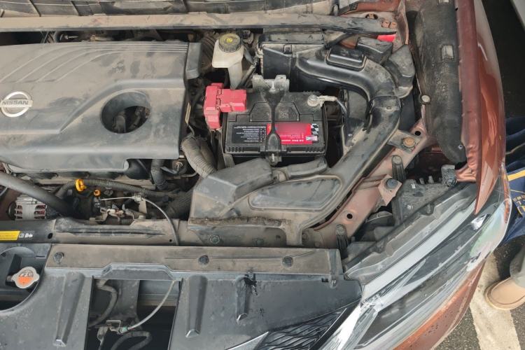 Used Nissan X-Trail 2014 2.0L CVT Comfort Edition 2WD Engine Bay Left
