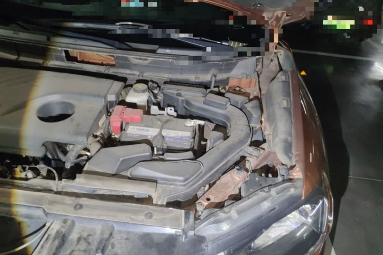 Used Nissan X-Trail 2014 2.0L CVT Comfort Edition 2WD Engine Bay Left