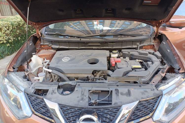Used Nissan X-Trail 2014 2.0L CVT Comfort Edition 2WD Engine Bay