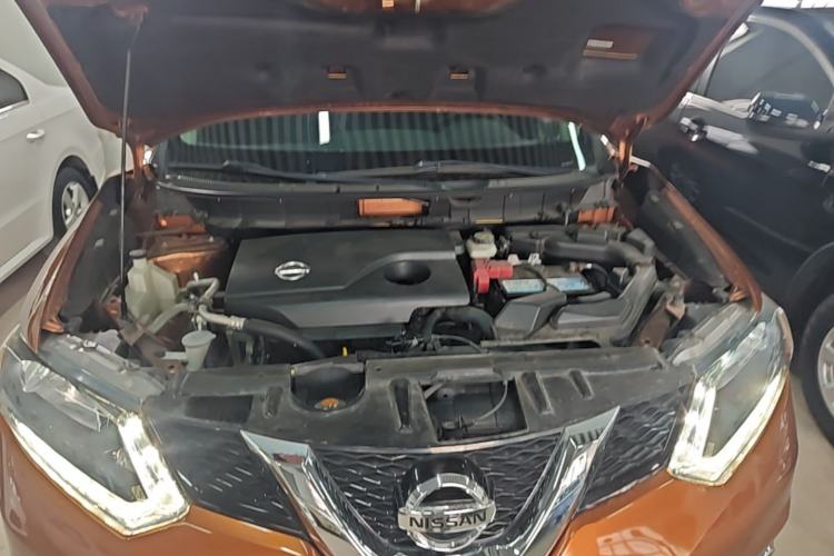Used Nissan X-Trail 2014 2.0L CVT Comfort Edition 2WD Engine Bay