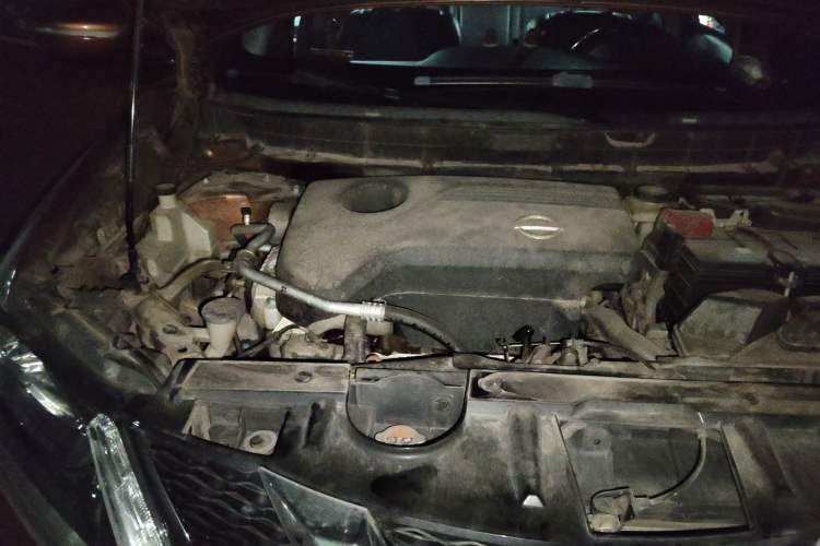 Used Nissan X-Trail 2014 2.5L CVT Leading Edition 4WD Engine Bay Right